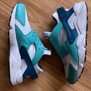 Nike Air Huarache "White Washed Teal" sneakers ✨ Men’s 9